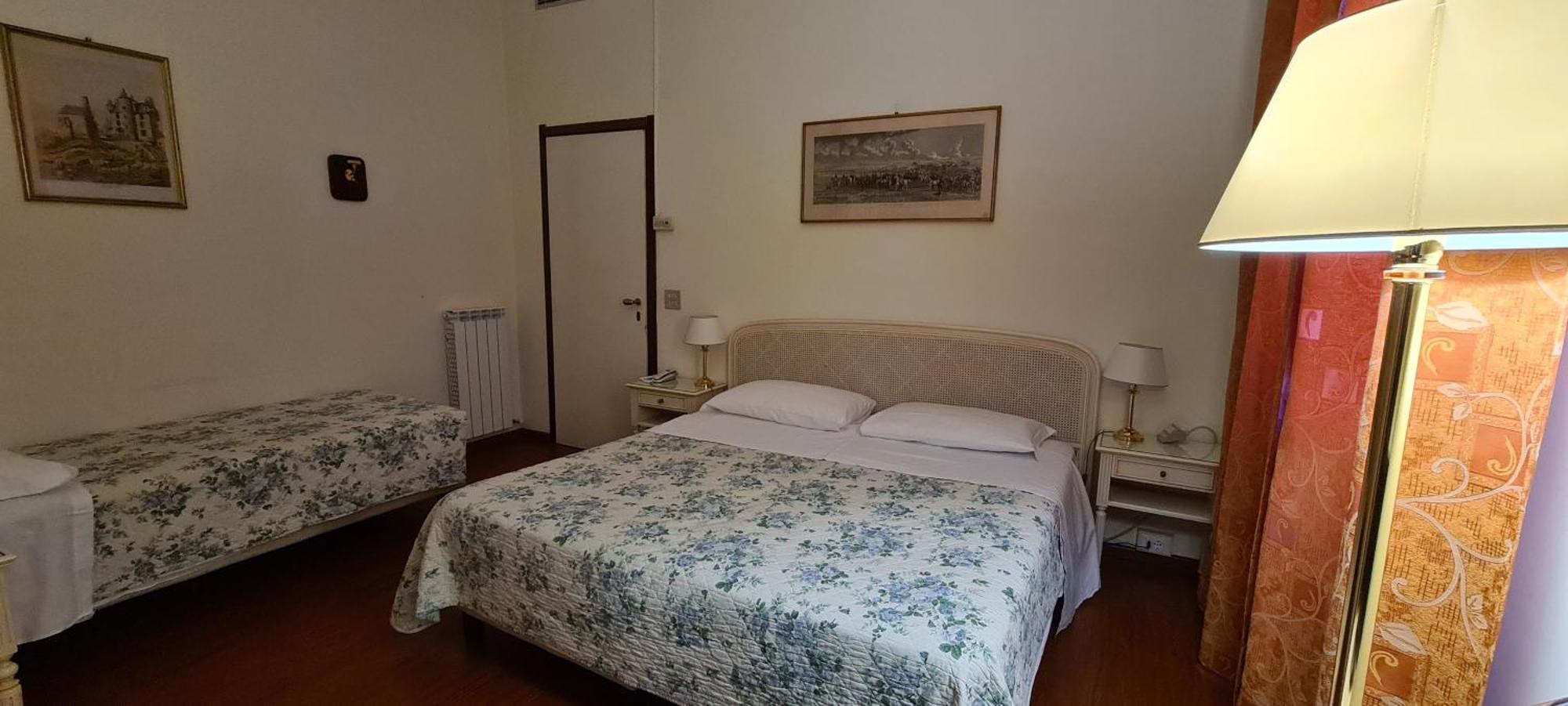 Triple Room,1594678328:JPEG